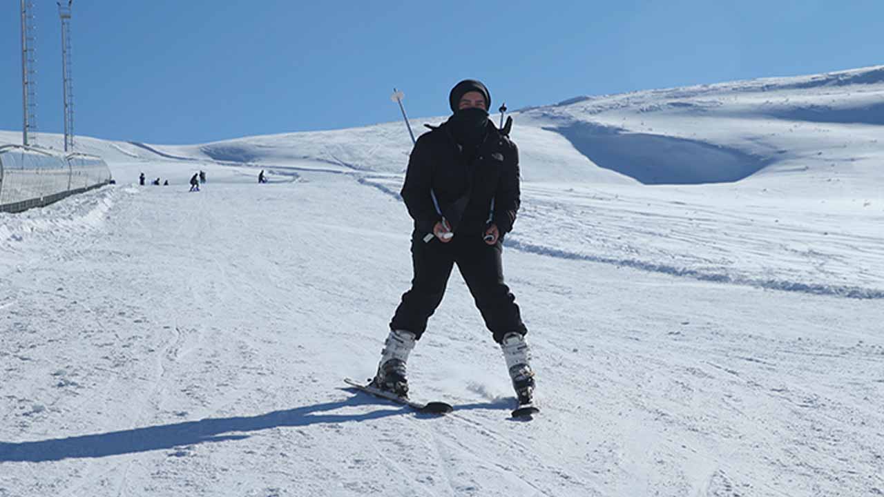 Hakkari'de kayak keyfi