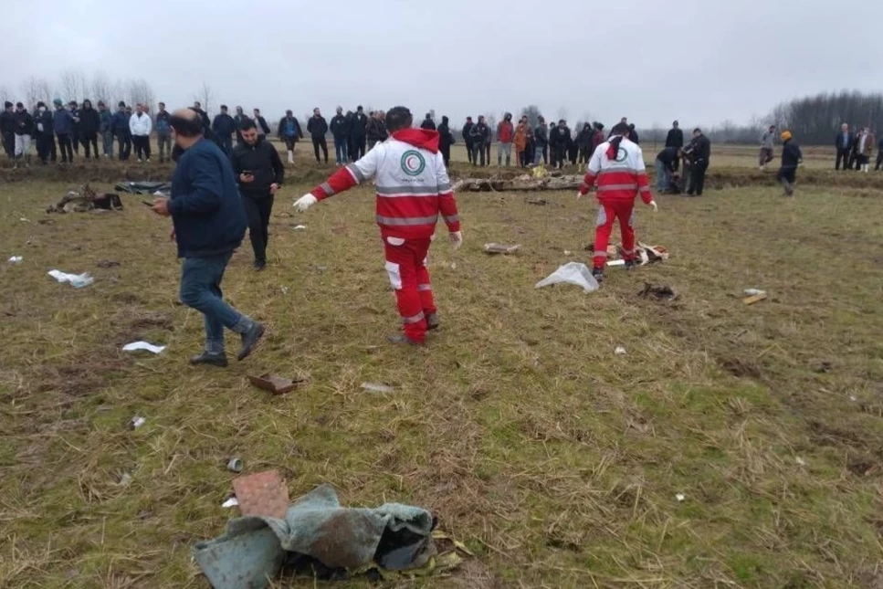 İran'da uçak düştü