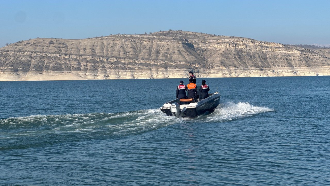 Diyarbakır’da kaçak avcılık operasyonu: Canlı balıklar suya salındı