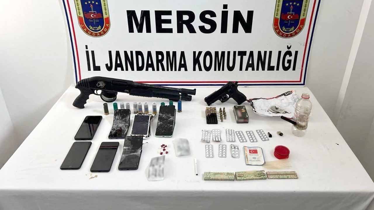 Mersin'de uyuşturucu tacirleri yakalandı