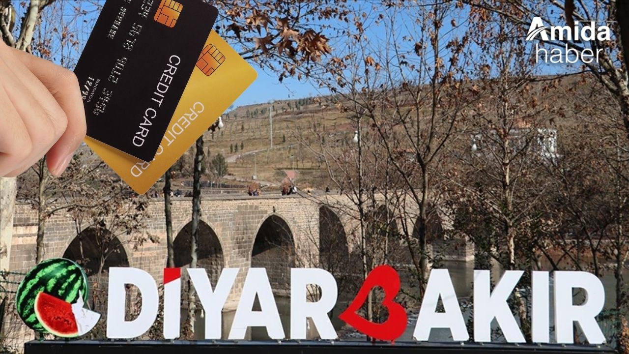 Diyarbakırlılar kredi kartı aidatlarını geri almak için harekete geçti