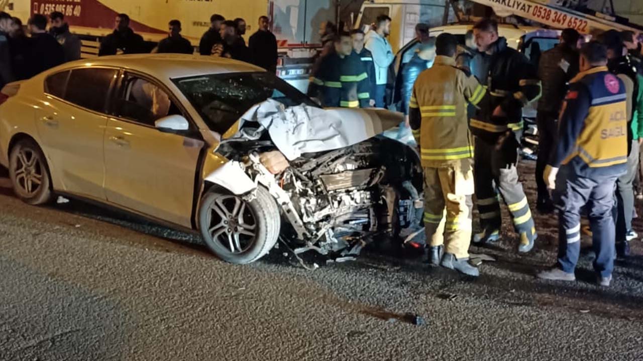 Mardin'de trafik kazası: 3 kişi yaralandı