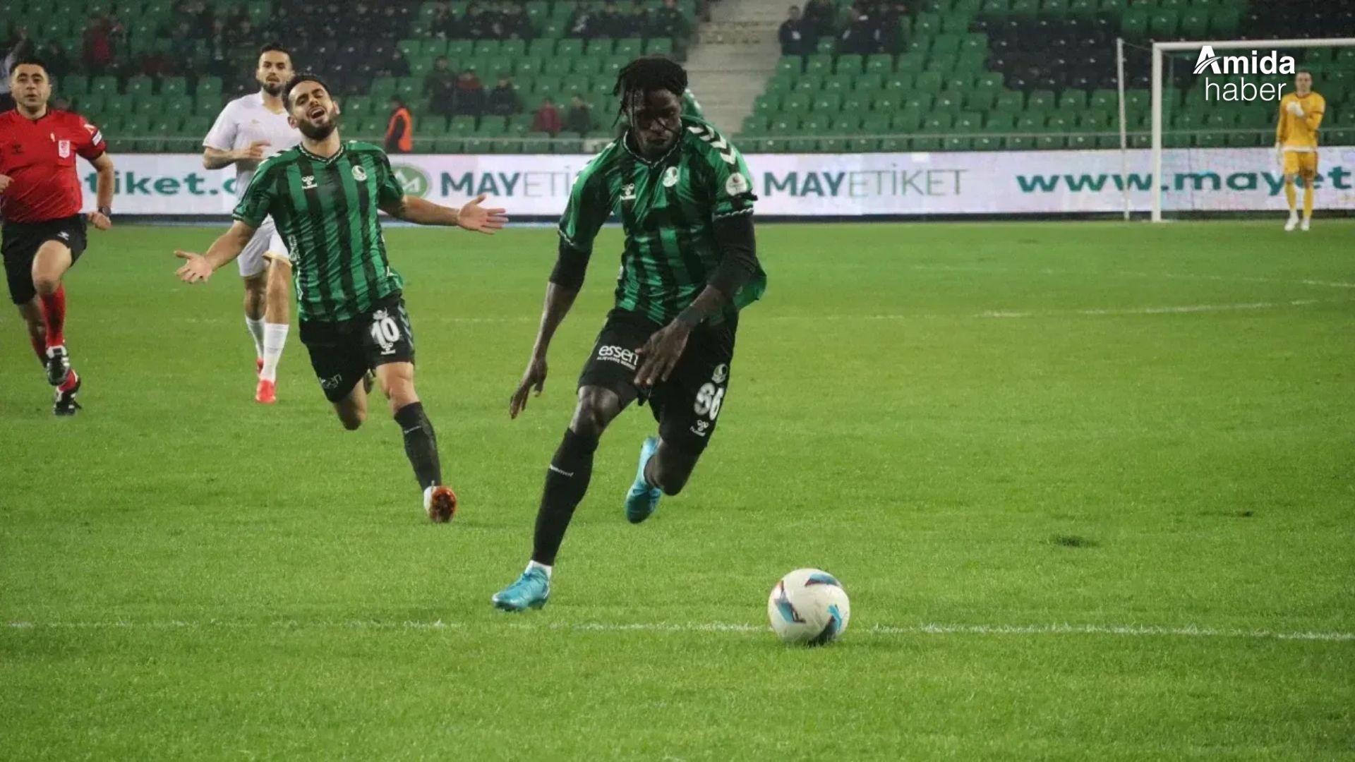 Amedspor’un rakibi Sakaryaspor, Manisa’ya yenildi