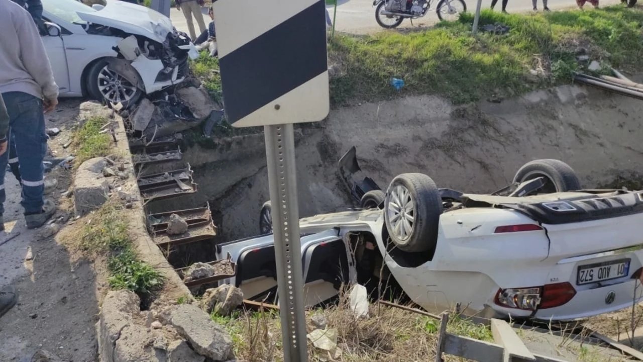 Mersin'de iki otomobilin çarpıştığı kazada 1 kişi öldü, 3 kişi yaralandı