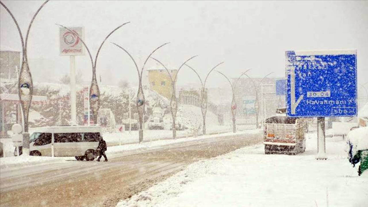 Şırnak ve Hakkari’ye kuvvetli kar yağışı uyarısı