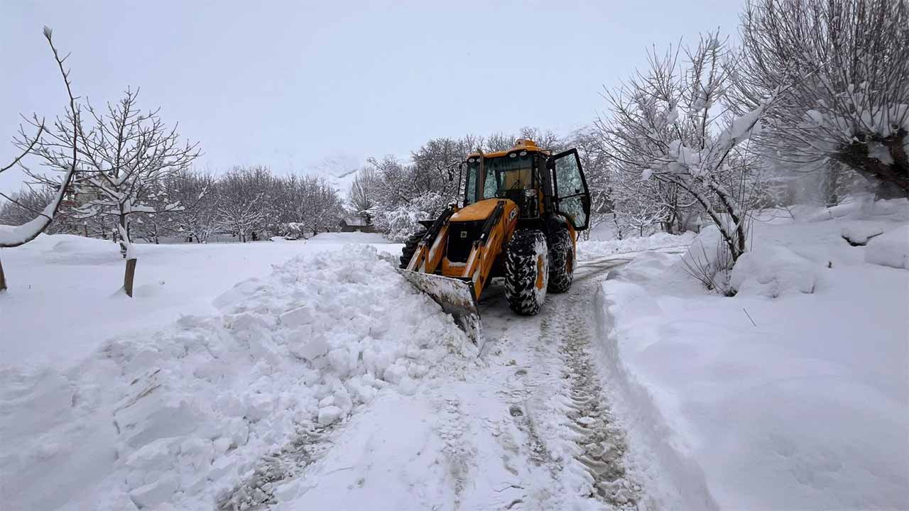 Tunceli’de kar nedeniyle eğitime ara verildi