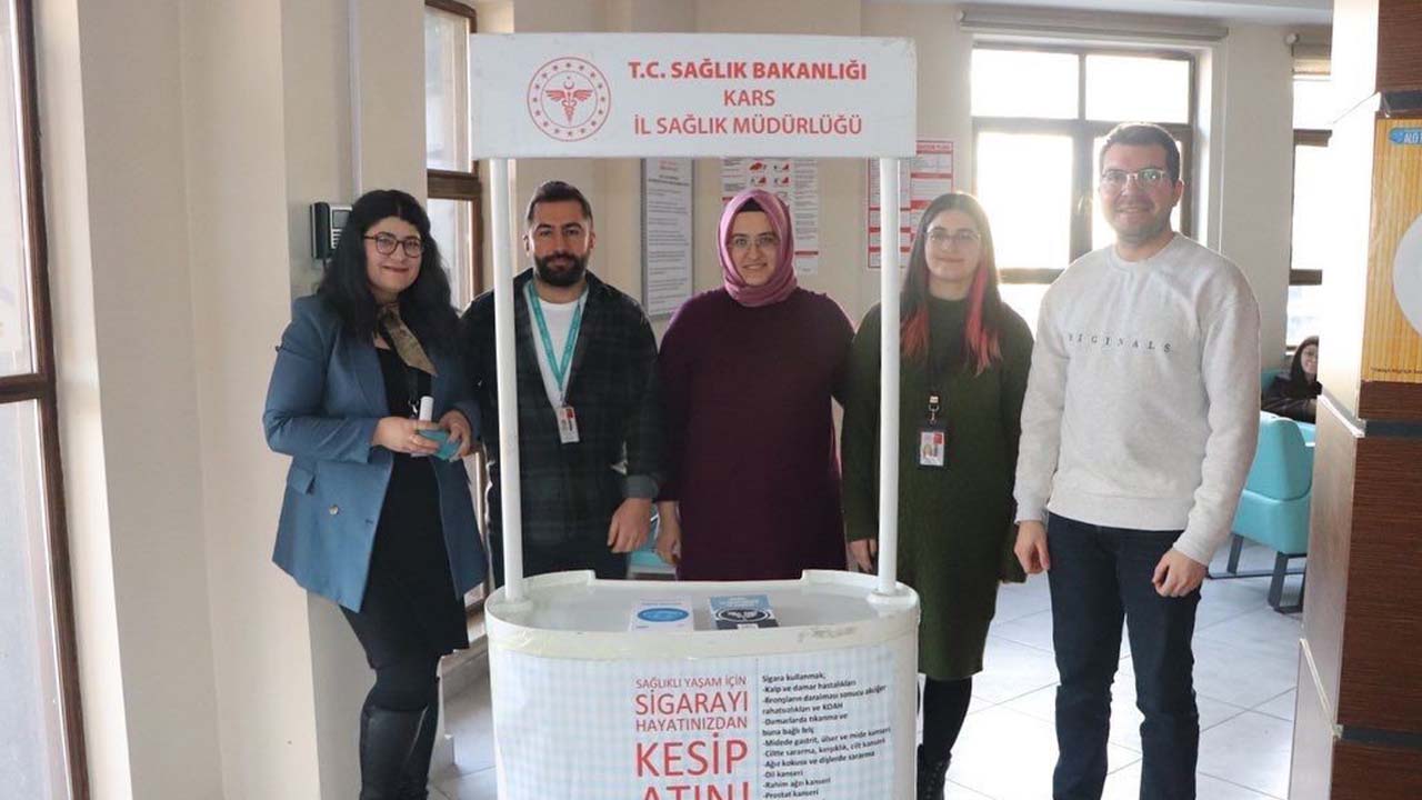 Kars’ta sigarayı bırakma günü etkinliği düzenledi