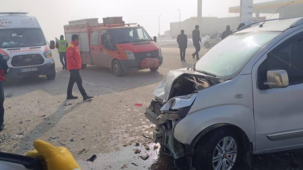 Hakkari Yüksekova’da trafik kazası: 2 yaralı