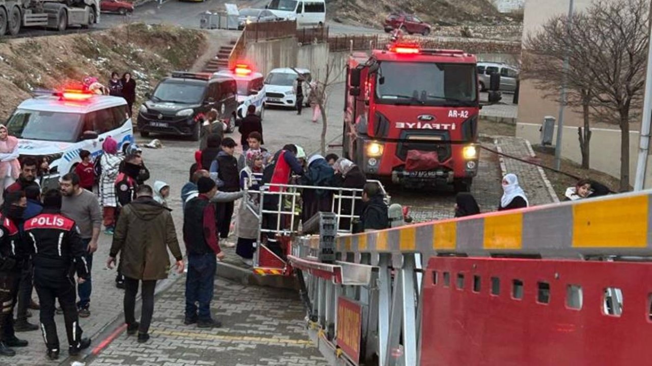 Mardin’de apartman yangını: 5 kişi dumandan zehirlendi