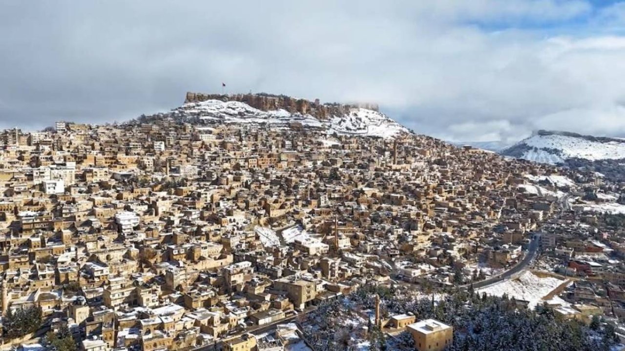 Mardin’de karlı görsel şölen