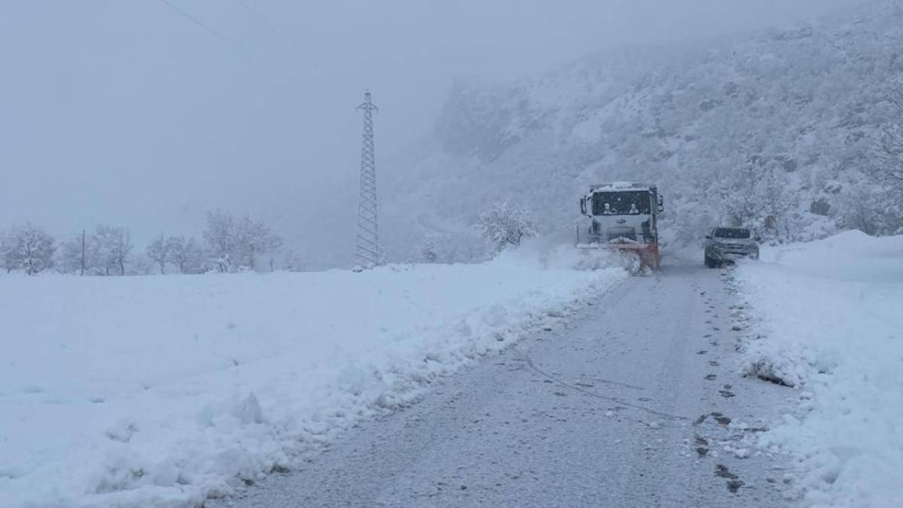 Şırnak’ta kar kalınlığı 2 metreye ulaştı