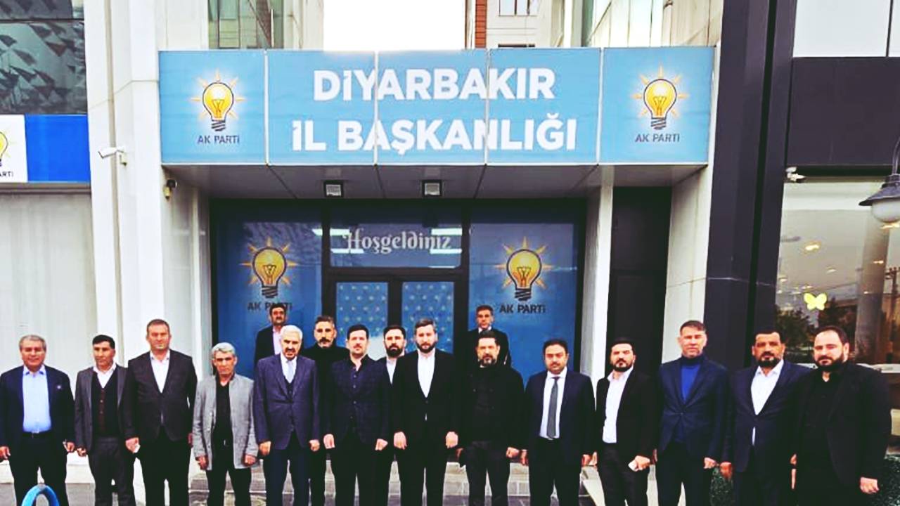 Diyarbakır AK Parti’den çay nöbeti uygulaması