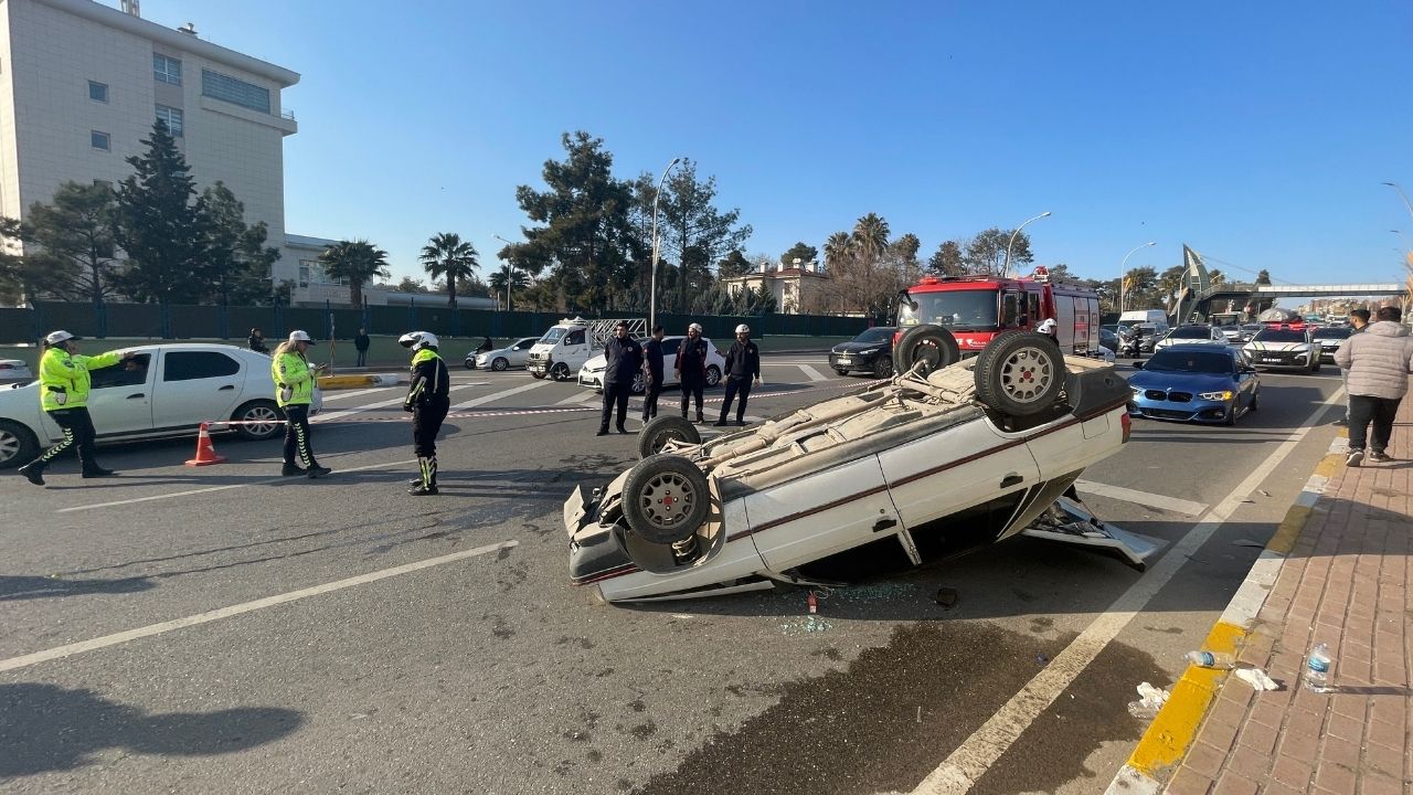 Şanlıurfa'da devrilen otomobildeki 5 kişi yaralandı