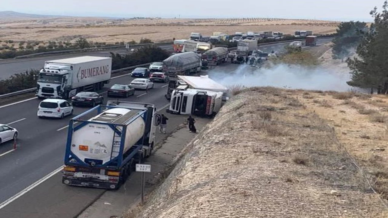 Şanlıurfa'da tır ile otomobilin çarpıştığı kazada 1 kişi öldü