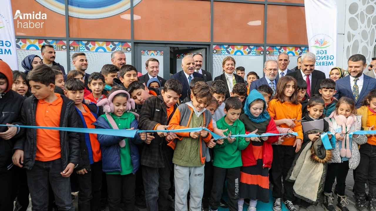 Diyarbakır'da Kadınlar için Eğitim ve Güçlendirme Projesi tanıtıldı