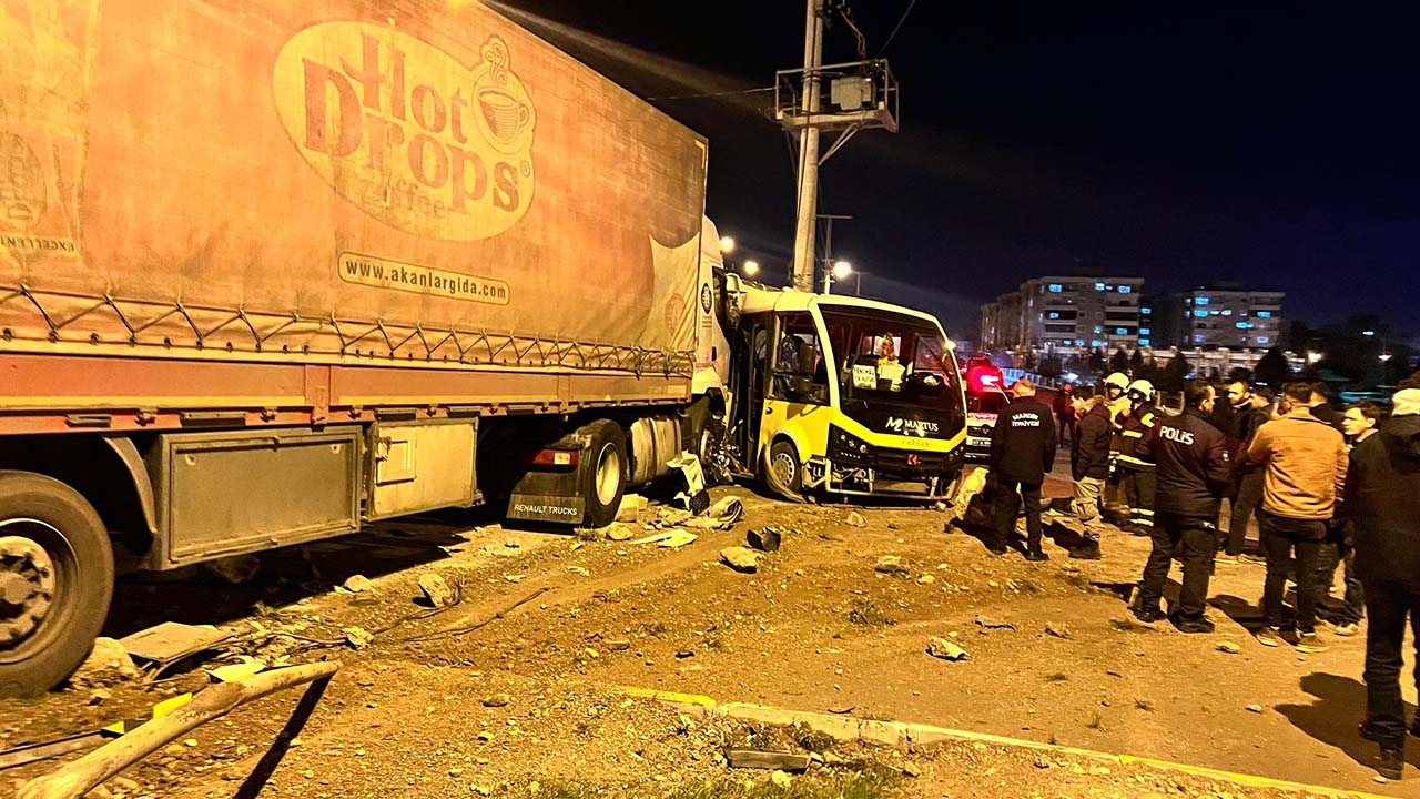 Mardin'de trafik kazası: 4 kişi yaralandı