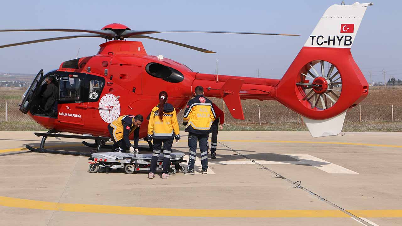 Diyarbakır'da kalp krizi geçiren kadın helikopterle hastaneye sevk edildi