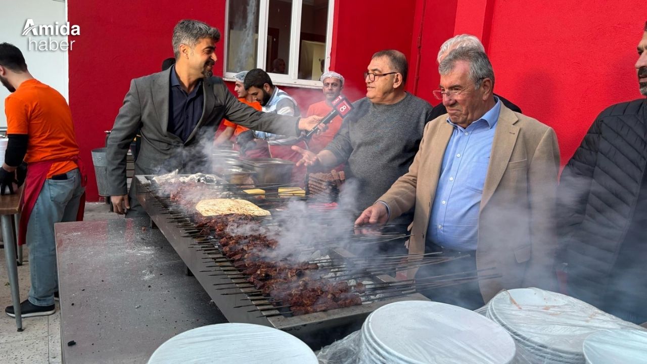 Amedspor camiası, iftarda buluştu