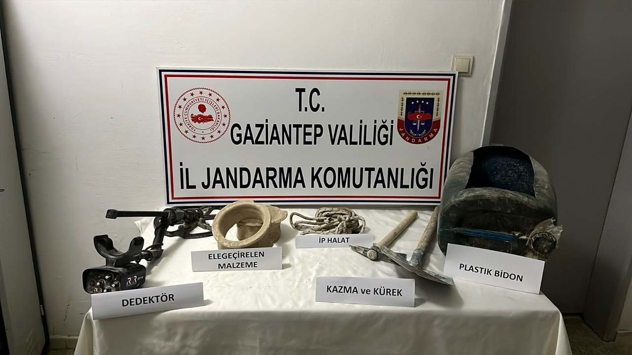 Gaziantep'te kaçak kazı yapan 2 kişi suçüstü yakalandı