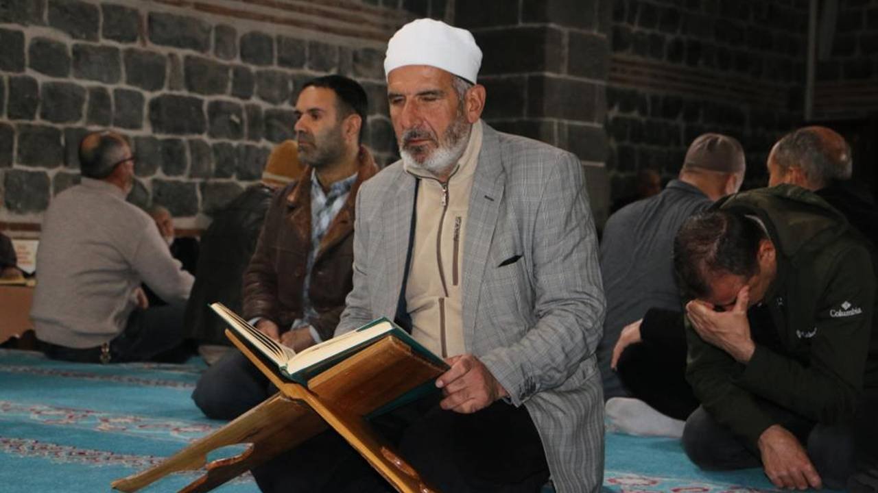 Ramazan’da Diyarbakır Ulu Cami’de kadim Peygamber geleneği