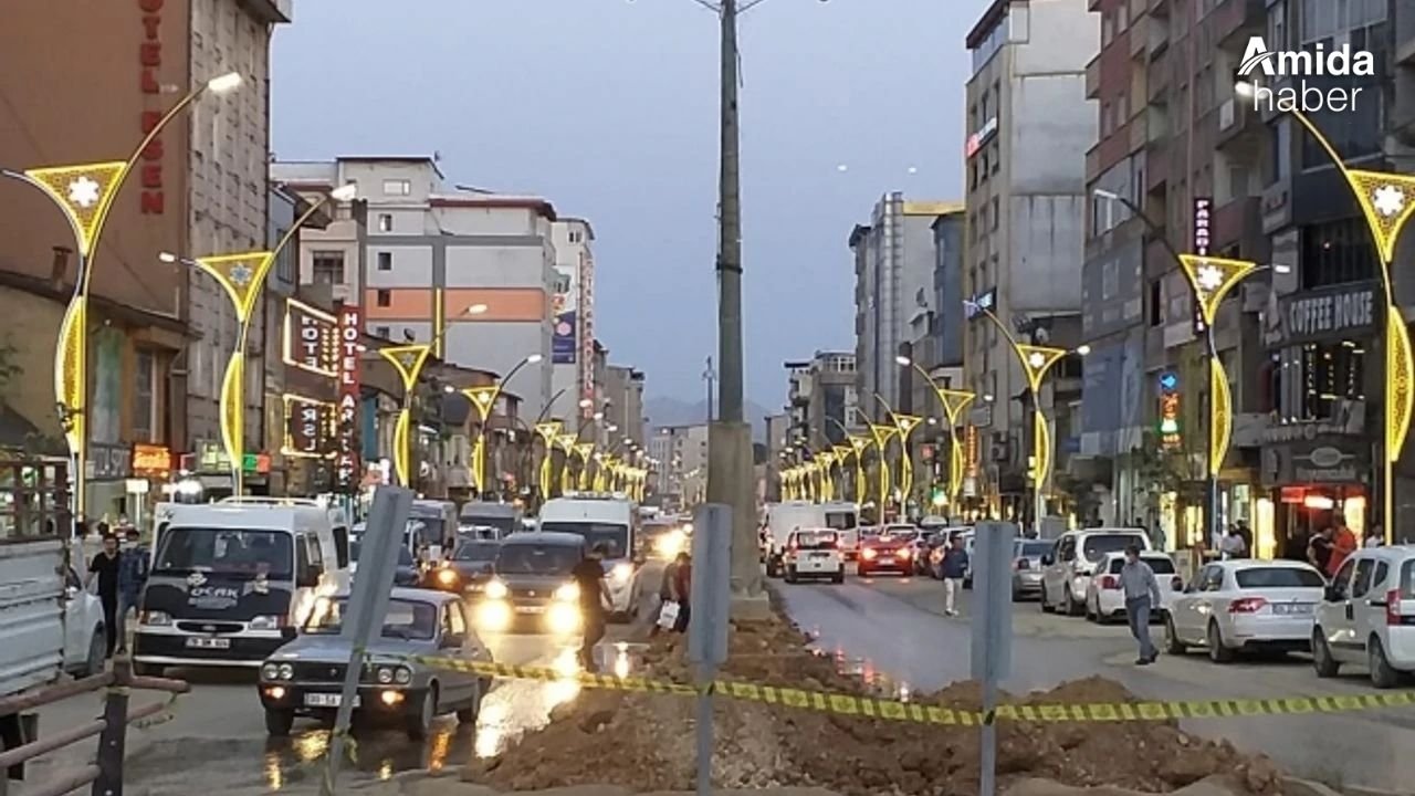 Hakkari-Yüksekova’da korkutan deprem! Birçok il sarsıldı