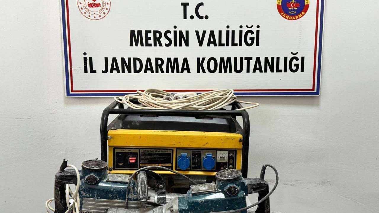 Mersin'de kaçak kazı yapan 4 kişi yakalandı