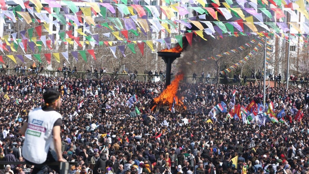 Diyarbakır Newroz’u için çağrı: Sürpriz sanatçılar sahne alacak!