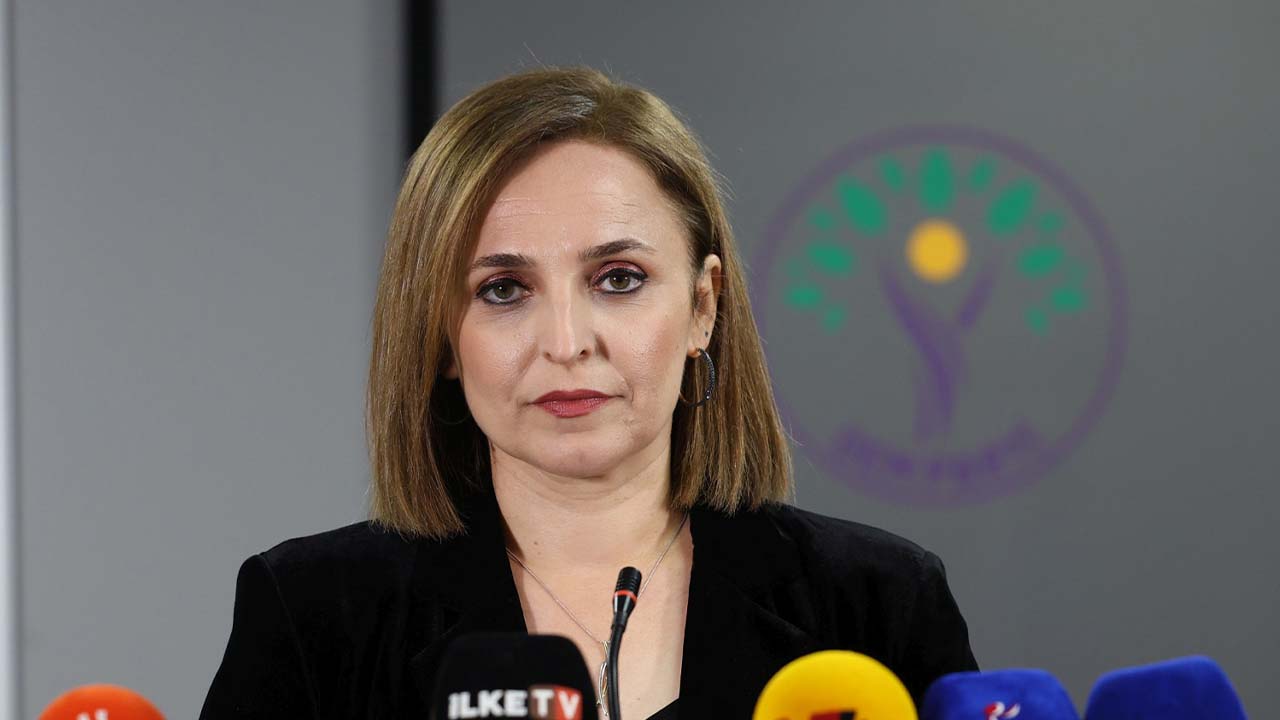 DEM sözcüsünden Bakana yanıt: Siz görevinizi yapın