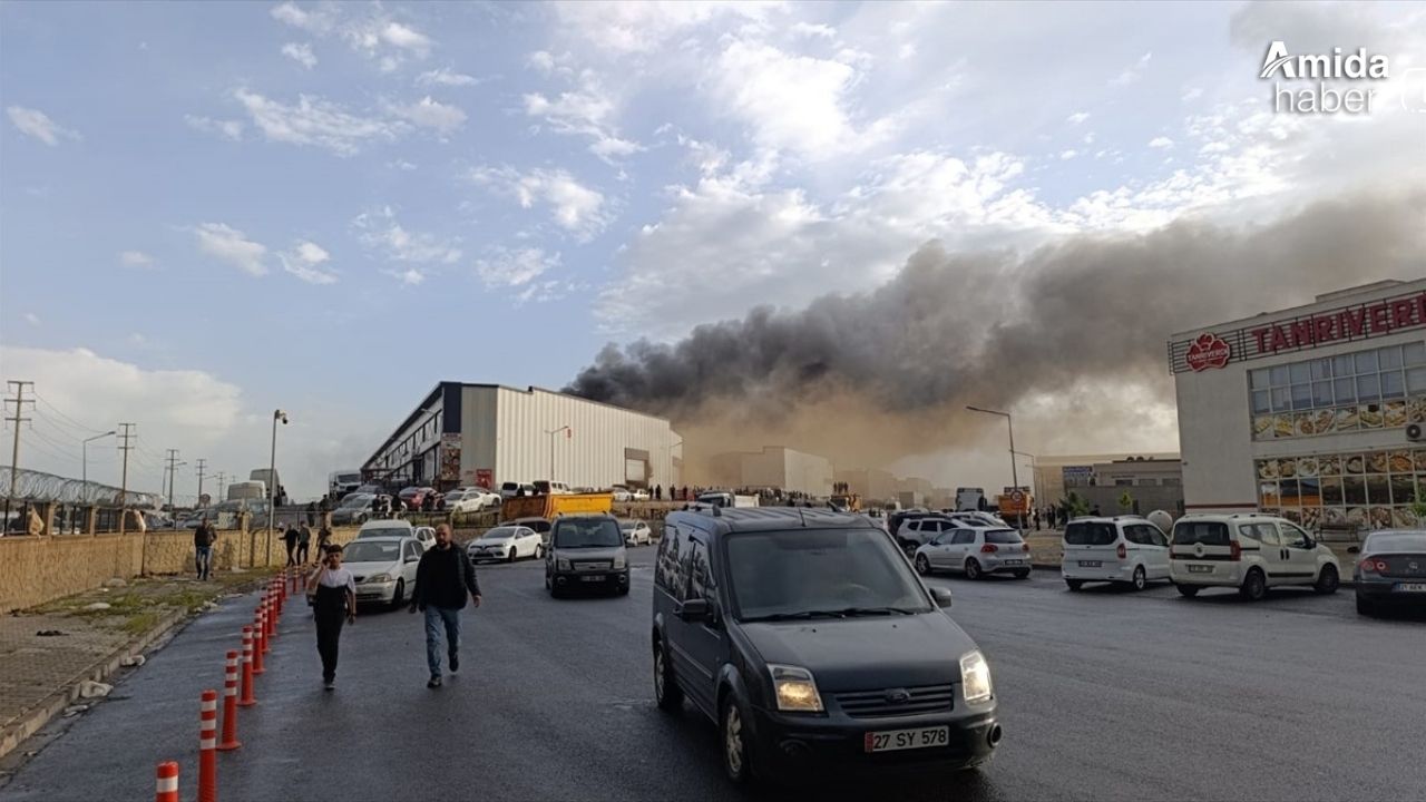 Diyarbakır’da oto sanayide korkutan yangın