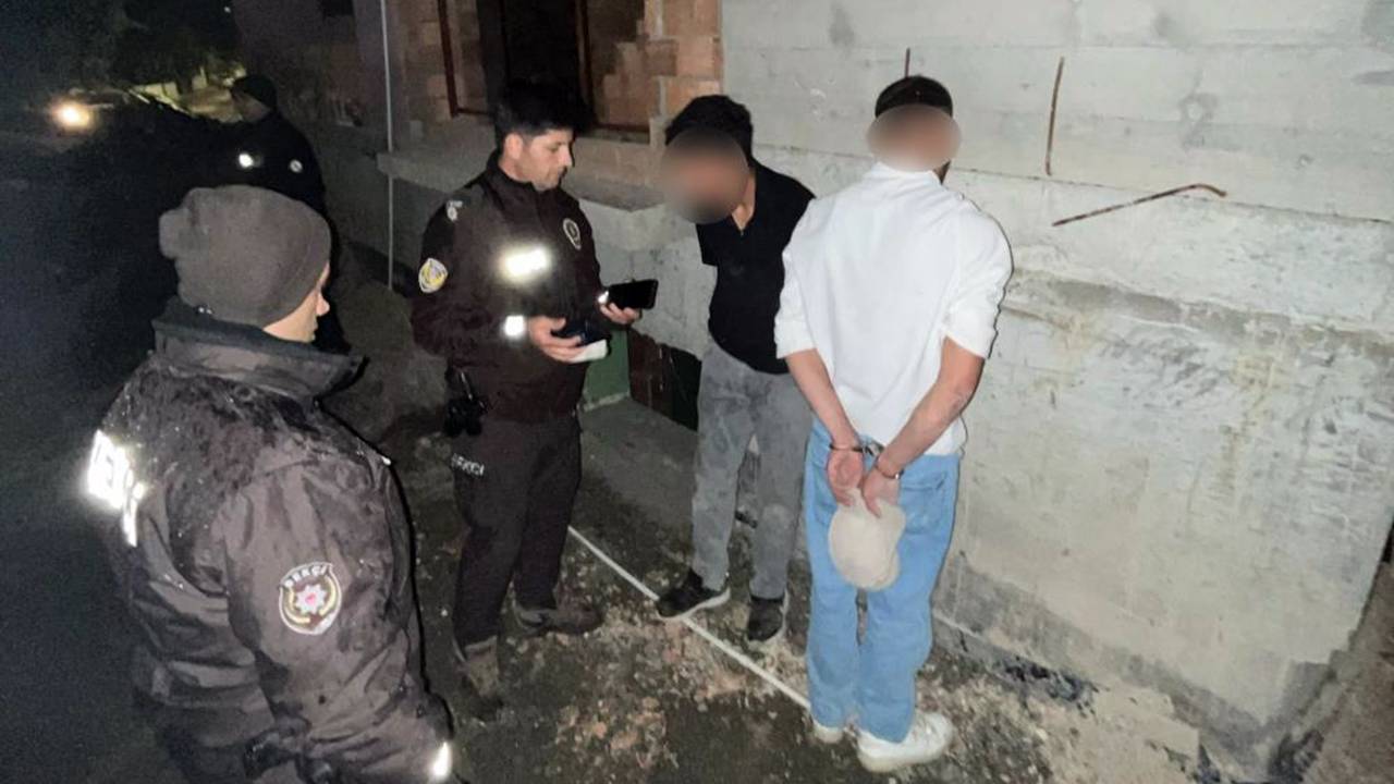 Kablo hırsızları bekçilere yakalandı