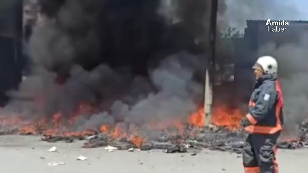 Şanlıurfa’da atık madde yangını itfaiye tarafından söndürüldü