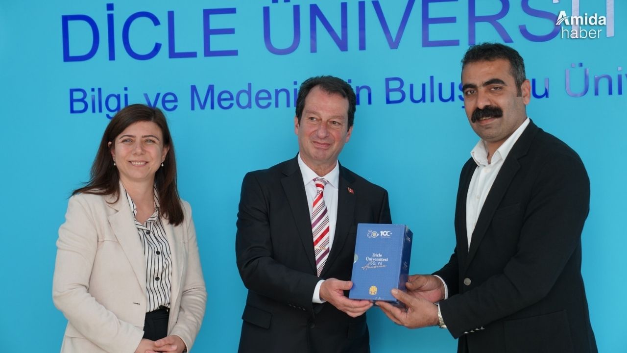 Diyarbakır bürokrasisinde bahar havası: Eş Başkanlar DÜ’de