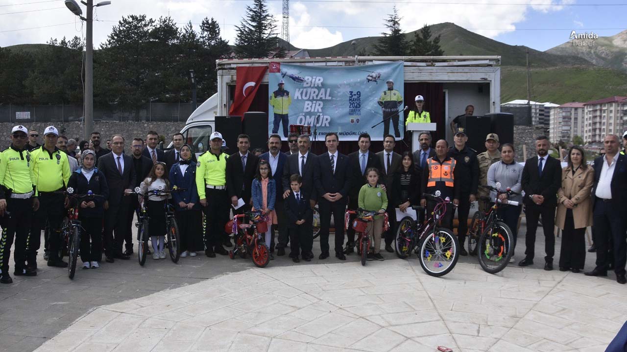 Bitlis'te Trafik Güvenliği Haftası etkinliği düzenlendi