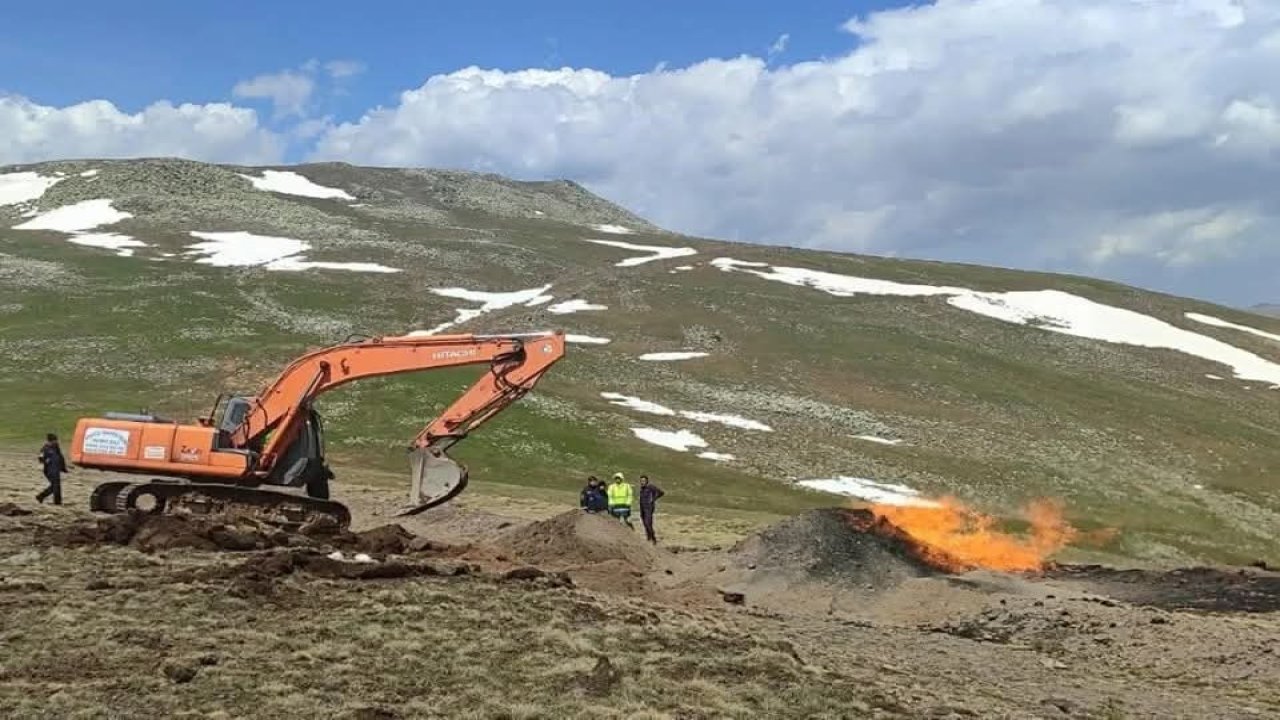 Sivas'ta doğalgaz boru hattında yangın