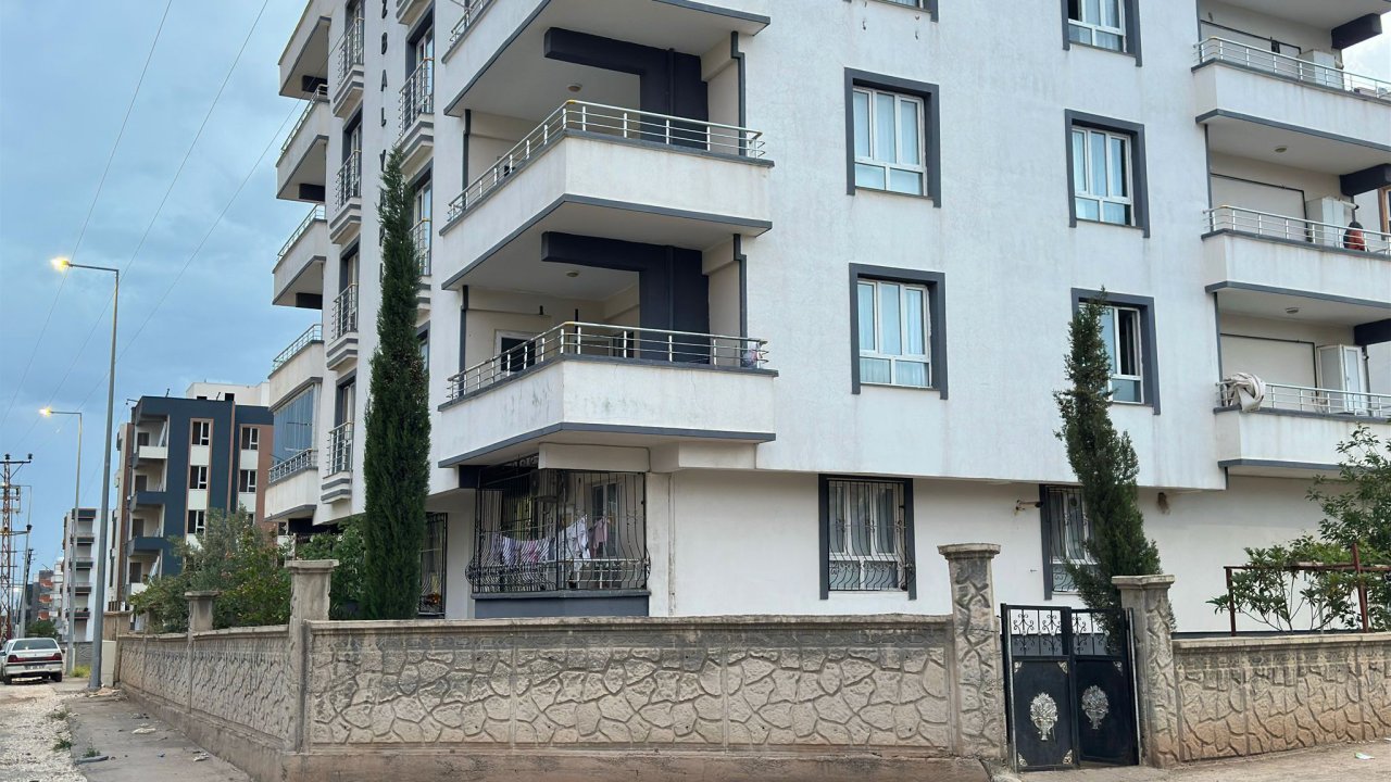 Diyarbakır sınırında balkon faciası: Bebek yaşamını yitirdi