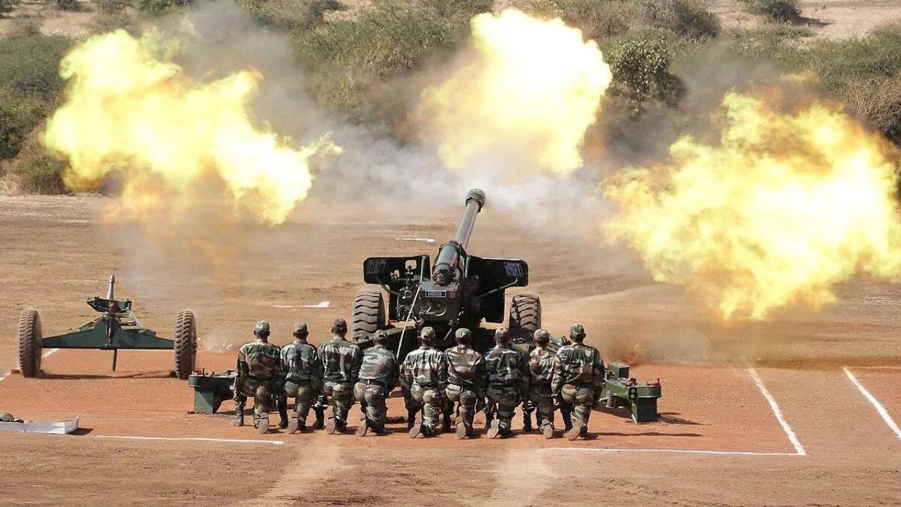Pakistan ile Hindistan ateşkes ilan etti