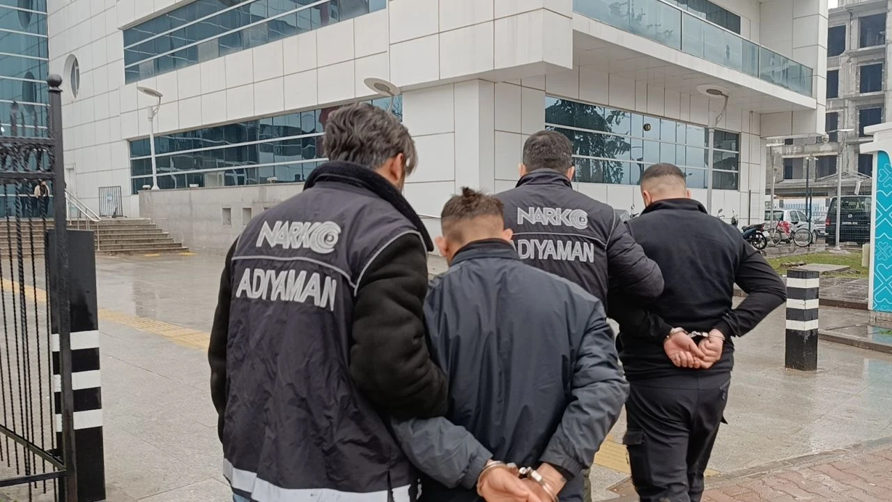 Adıyaman'da uyuşturucu operasyonunda yakalanan 2 zanlı tutuklandı