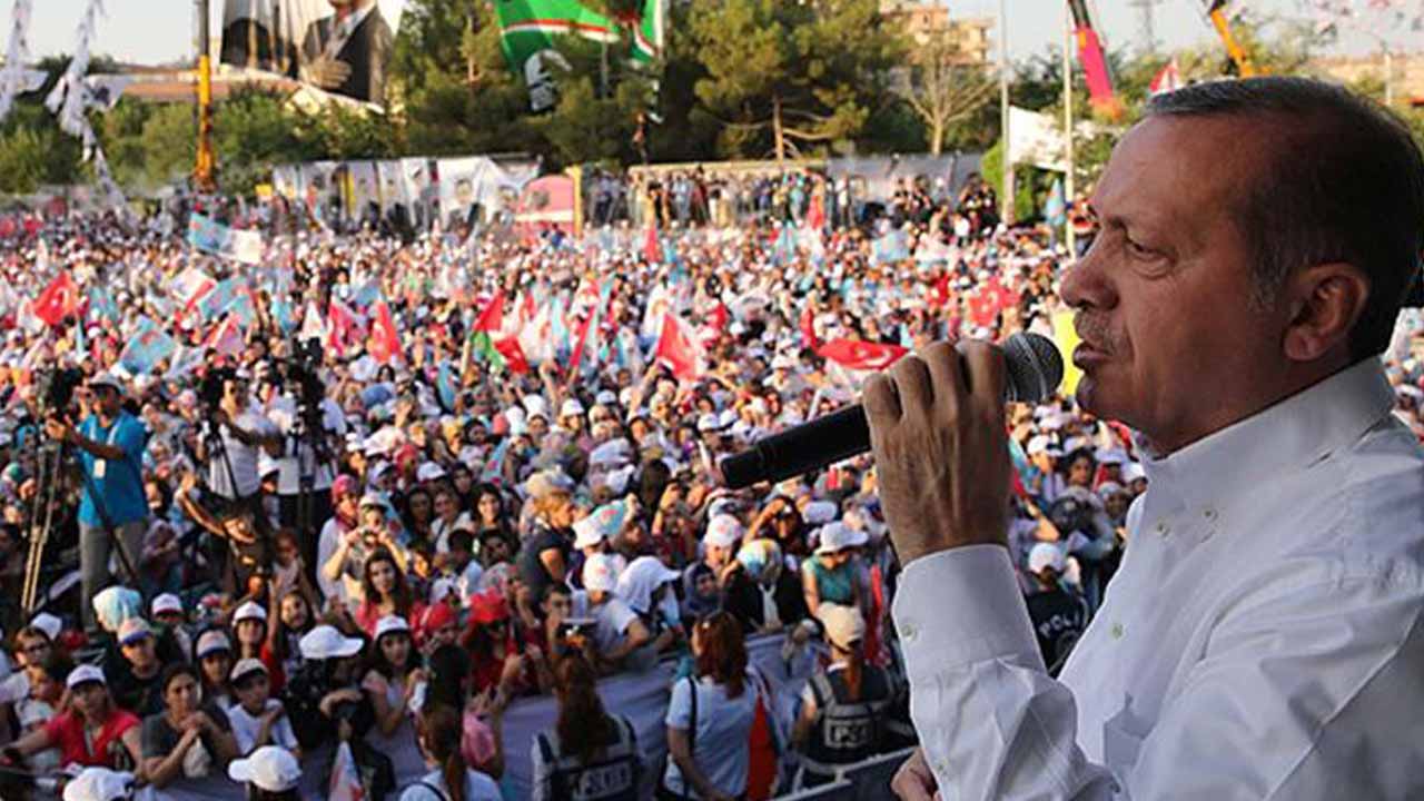 Diyarbakır’da okunan o şiir: 20 yıl sonra yeniden