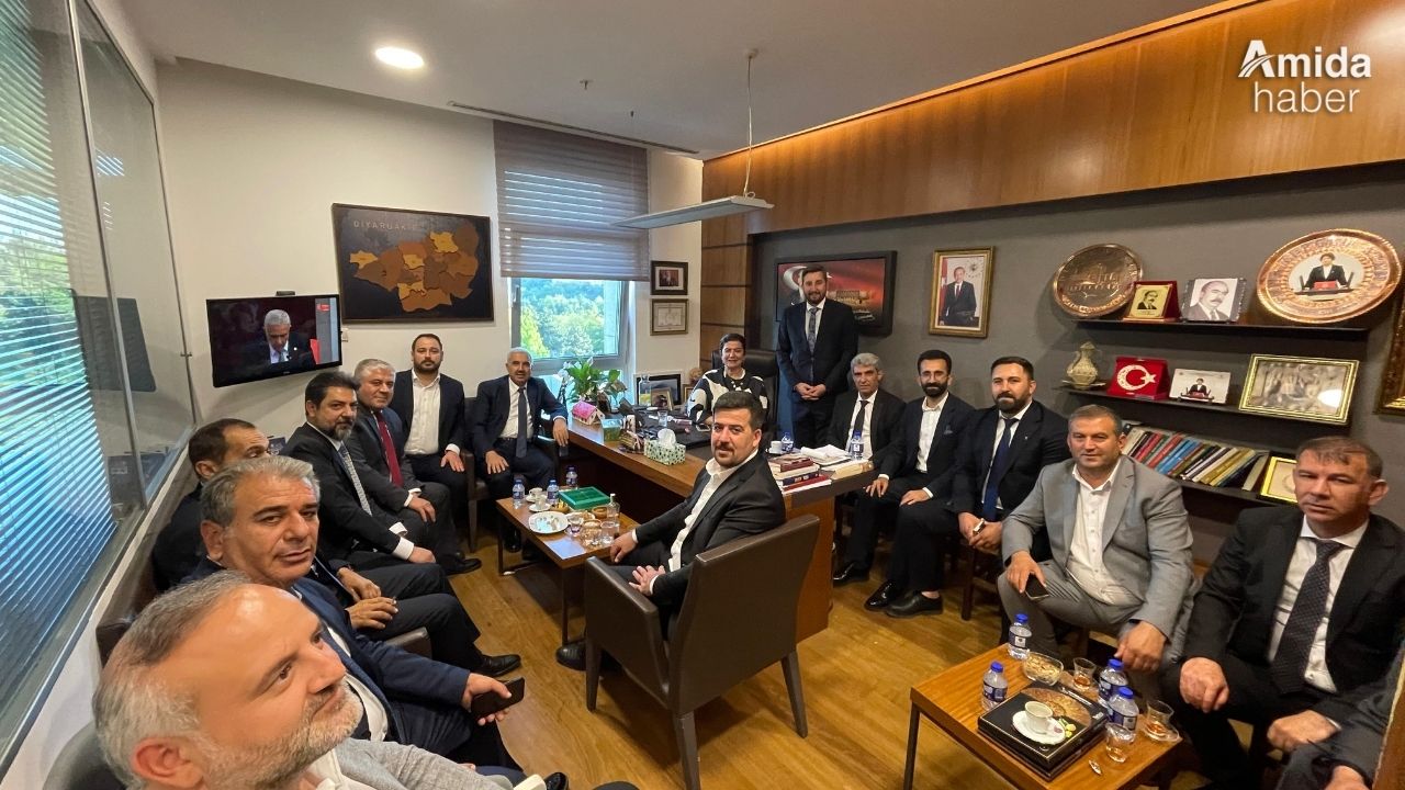 AK Parti Diyarbakır heyetinden Meclis’e çıkarma
