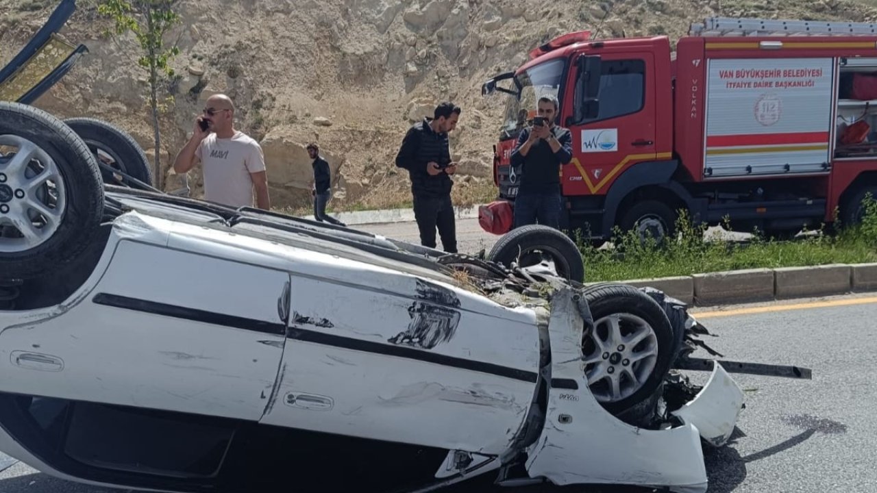 Van'da trafik kazası: 3 yaralı
