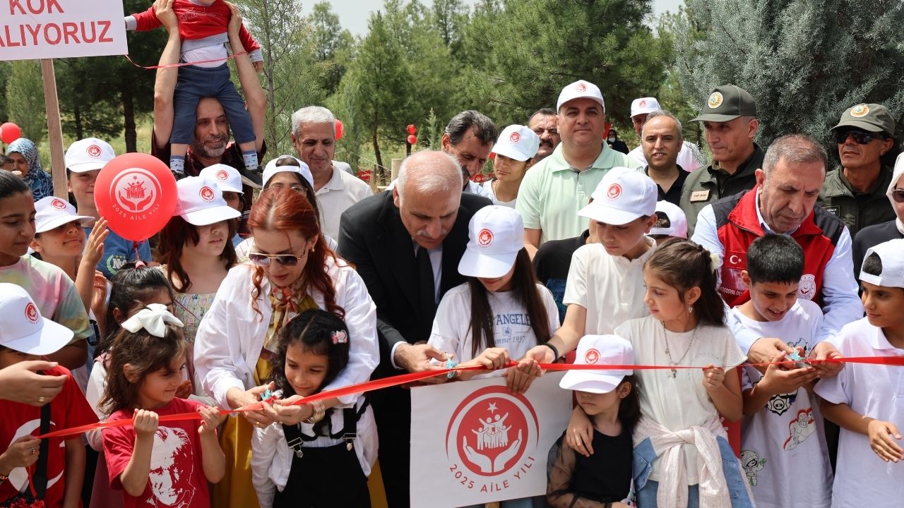 Diyarbakır'da ‘Koruyucu Aile Hatıra Ormanı’ kuruldu