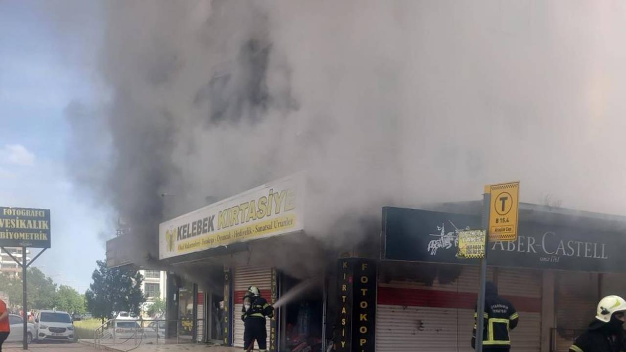 Diyarbakır'da işyeri yangını: Mahalle duman altı