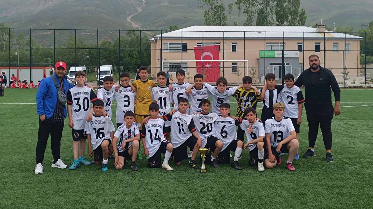 Van’daki futbol turnuvasında şampiyon belli oldu