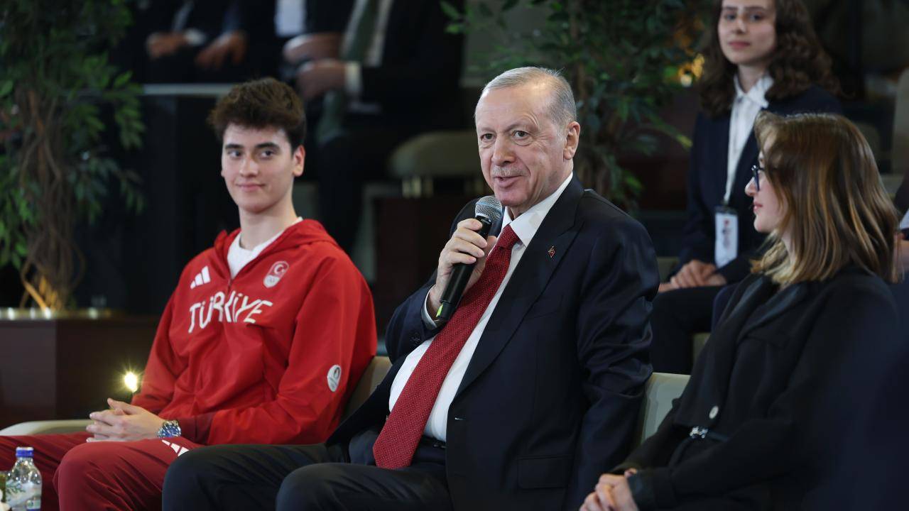 Cumhurbaşkanı Erdoğan’dan Anayasa çıkışı: Yeni nesil şart