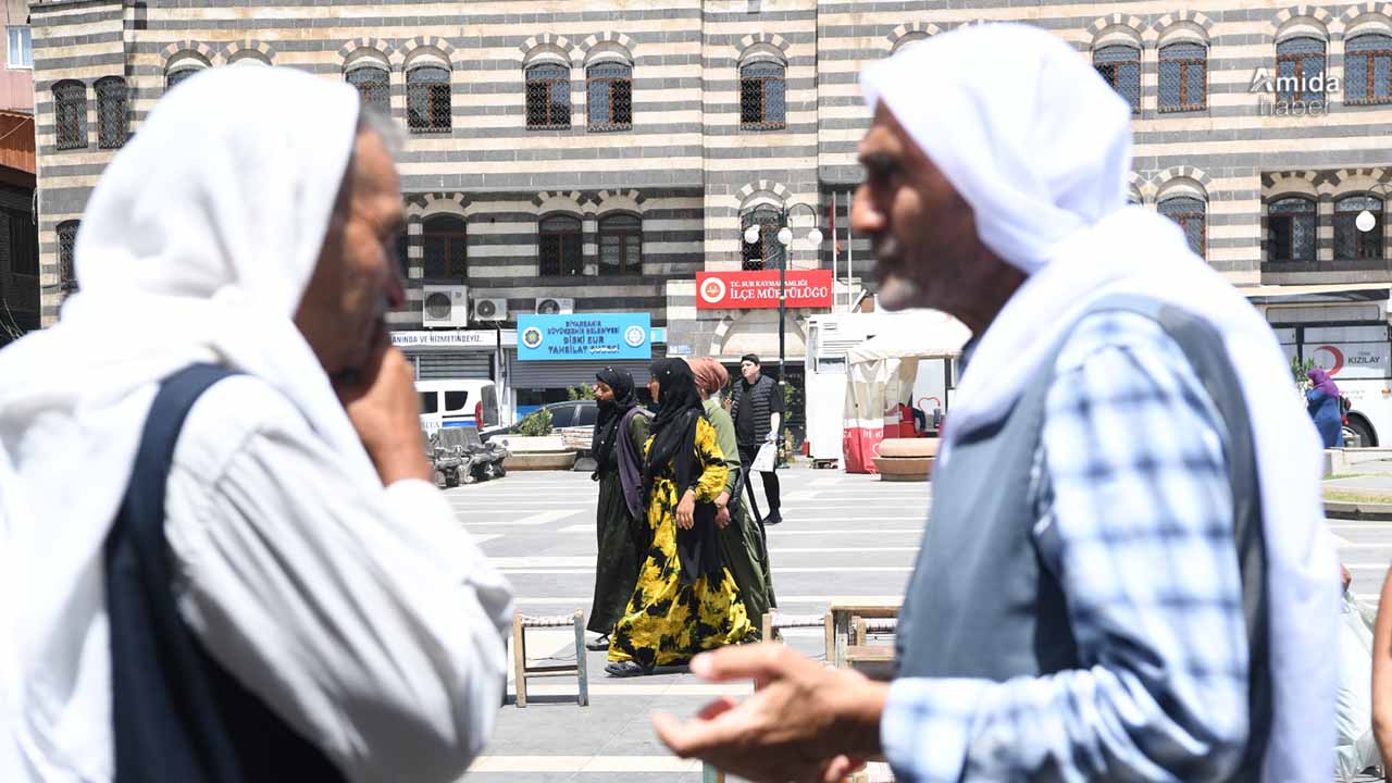 Diyarbakır’da 35’lere veda 40’lara merhaba: Yanacağız