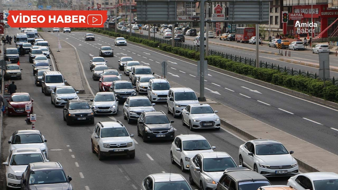Diyarbakır’daki ‘makasçı’ sosyal medyada kendini ele verdi
