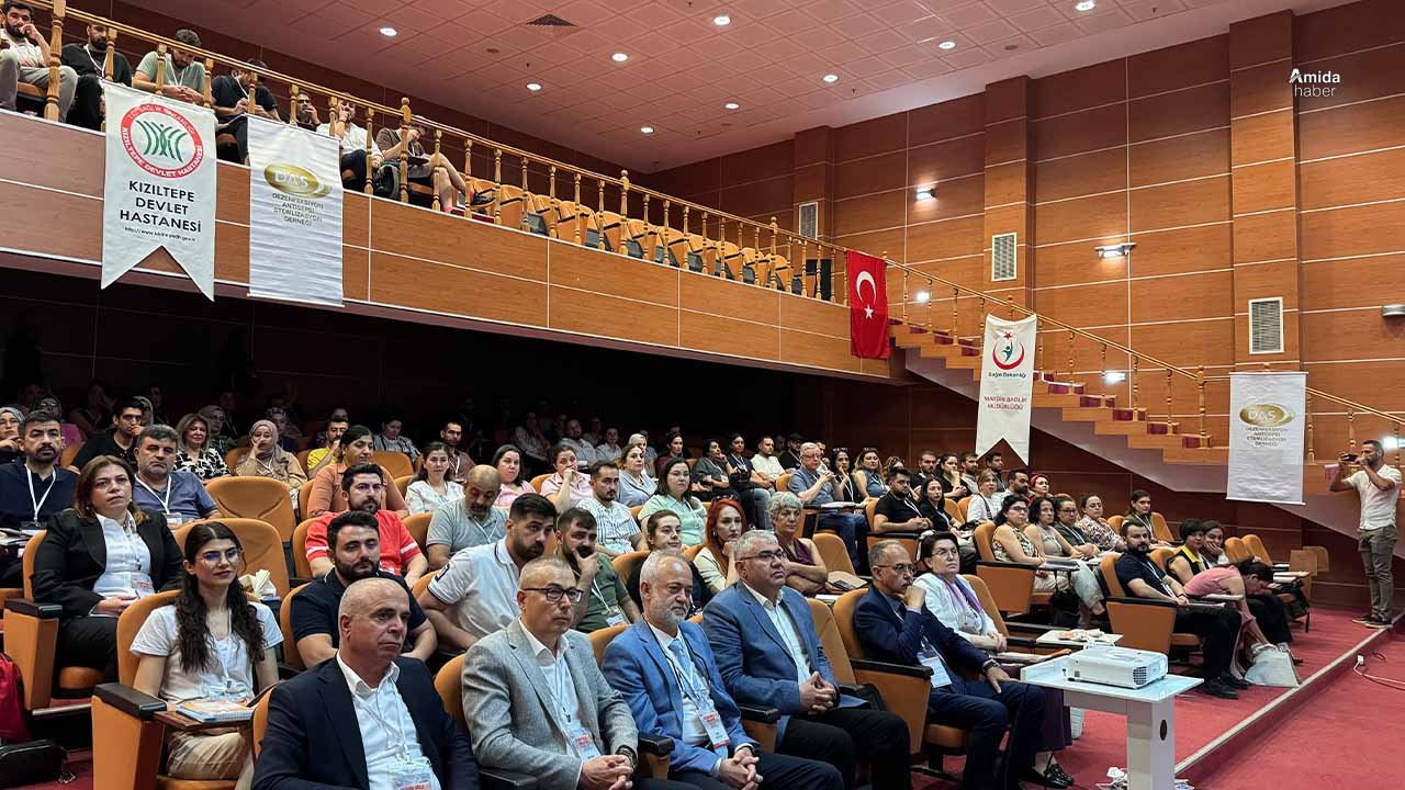 Mardin'de sağlık çalışanlarına sterilizasyon ve dezenfeksiyon eğitimi verildi