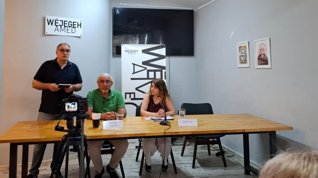 Özdemir’den Wêjegeh Amed’te imza günü ve şiir dinletisi