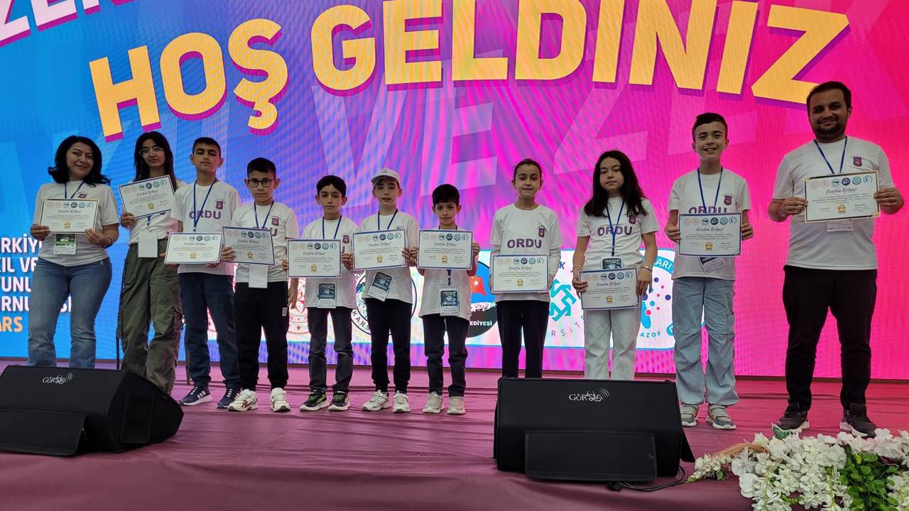 Kars’ta 7. Akıl ve Zeka Oyunları Şampiyonası sona erdi