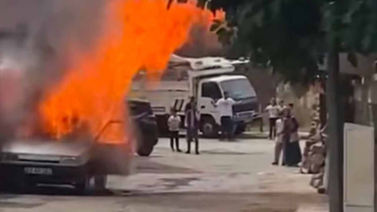 Siverek’te otomobil yangını